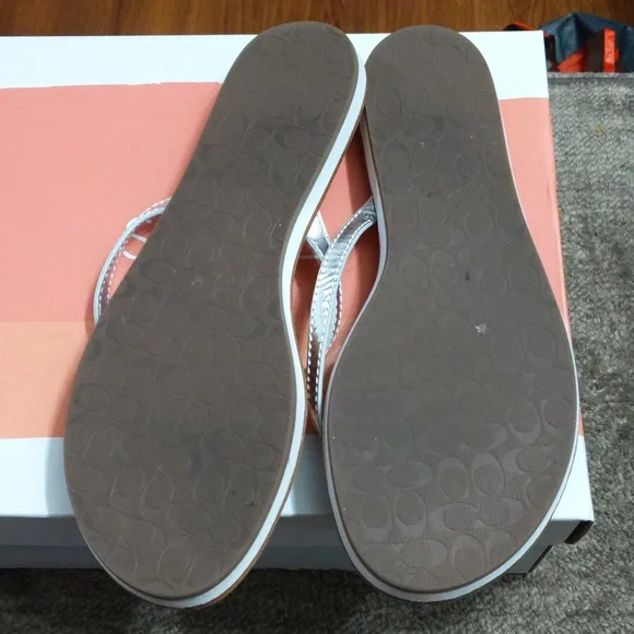 Coach sandals - Picture 3 of 7